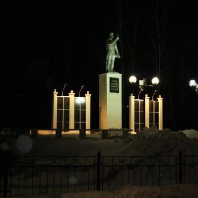 Памятник. Вечерняя съёмка